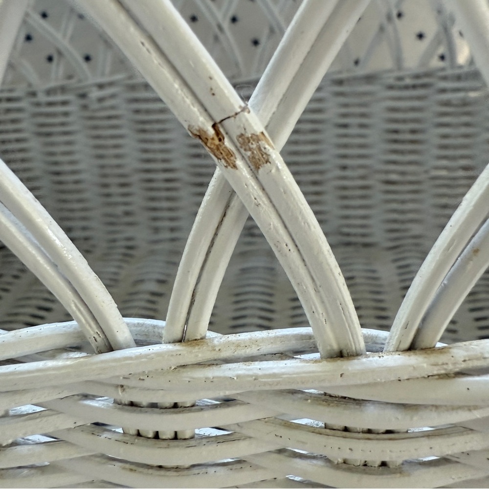 Vintage Wicker White Arched Magazine Holder / Rack w/ Wooden Beaded Detail - Picture 17 of 17